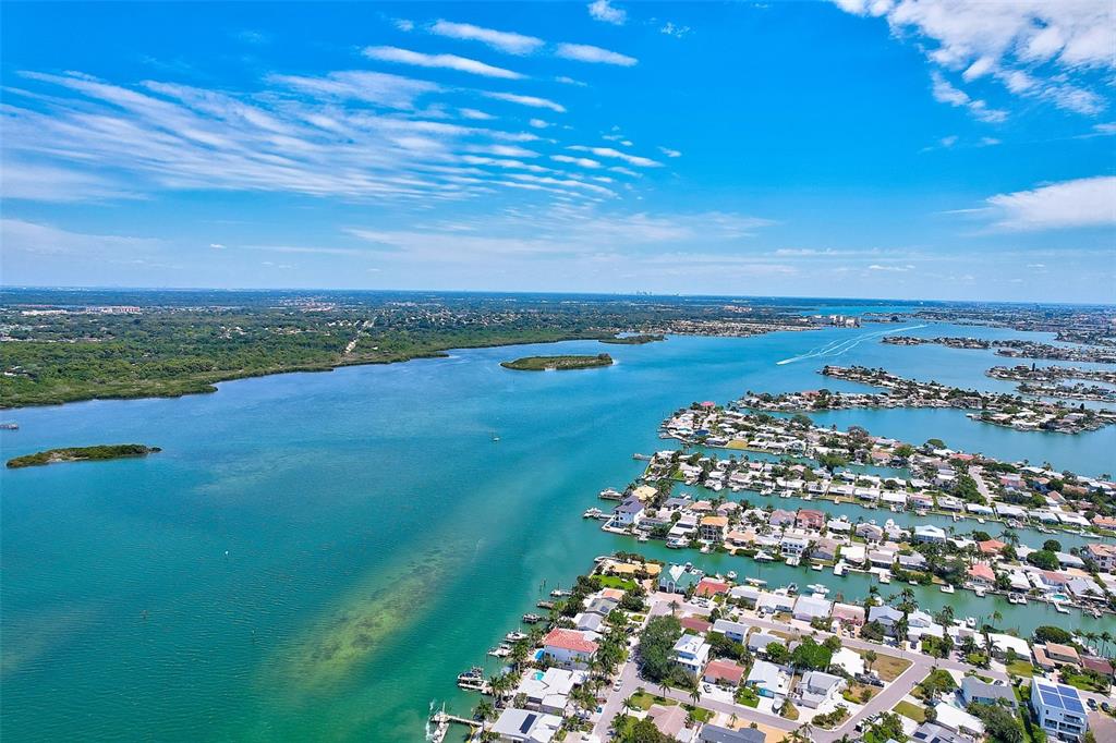 857 180th Avenue East Redington Shores, FL 33708 - Photo 26 of 27