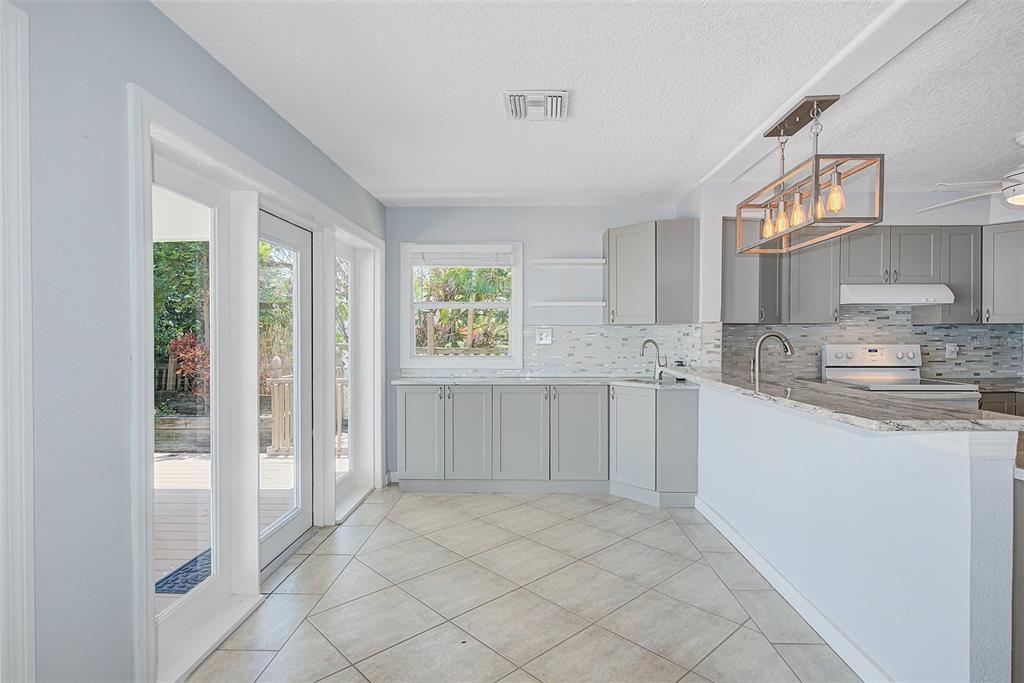 857 180th Avenue East Redington Shores, FL 33708 - Photo 10 of 27