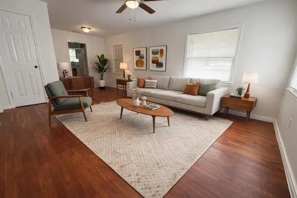 $1,500 | 3205 Elva Avenue, Dallas, TX 75227