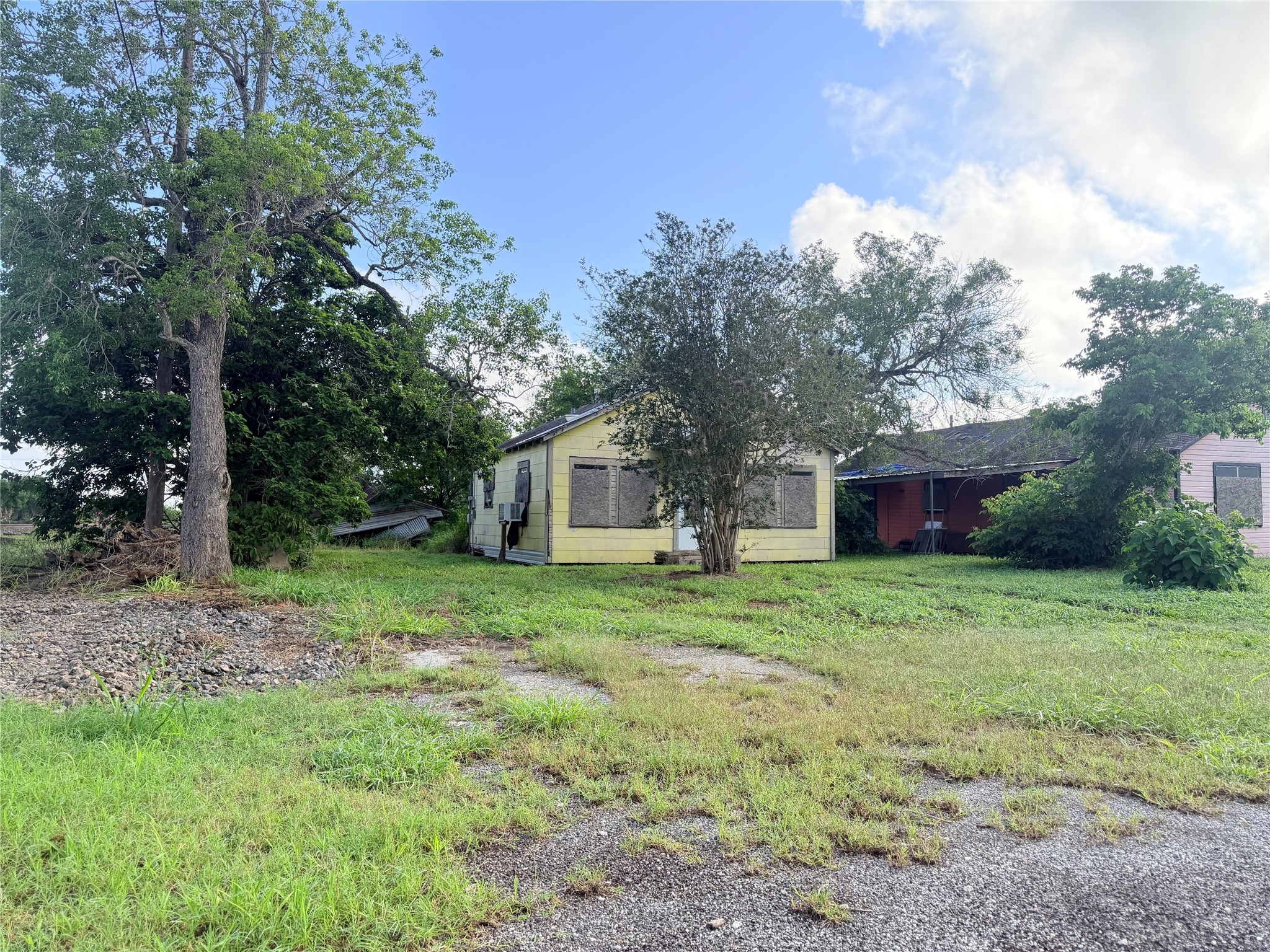 401 East Ward Street Refugio, TX 78377 - Photo 3 of 14