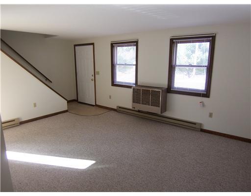 18 A Mill Brook Road, Unit 18A Gray, ME 04039 - Photo 2 of 6 Den/Family/Great Room.