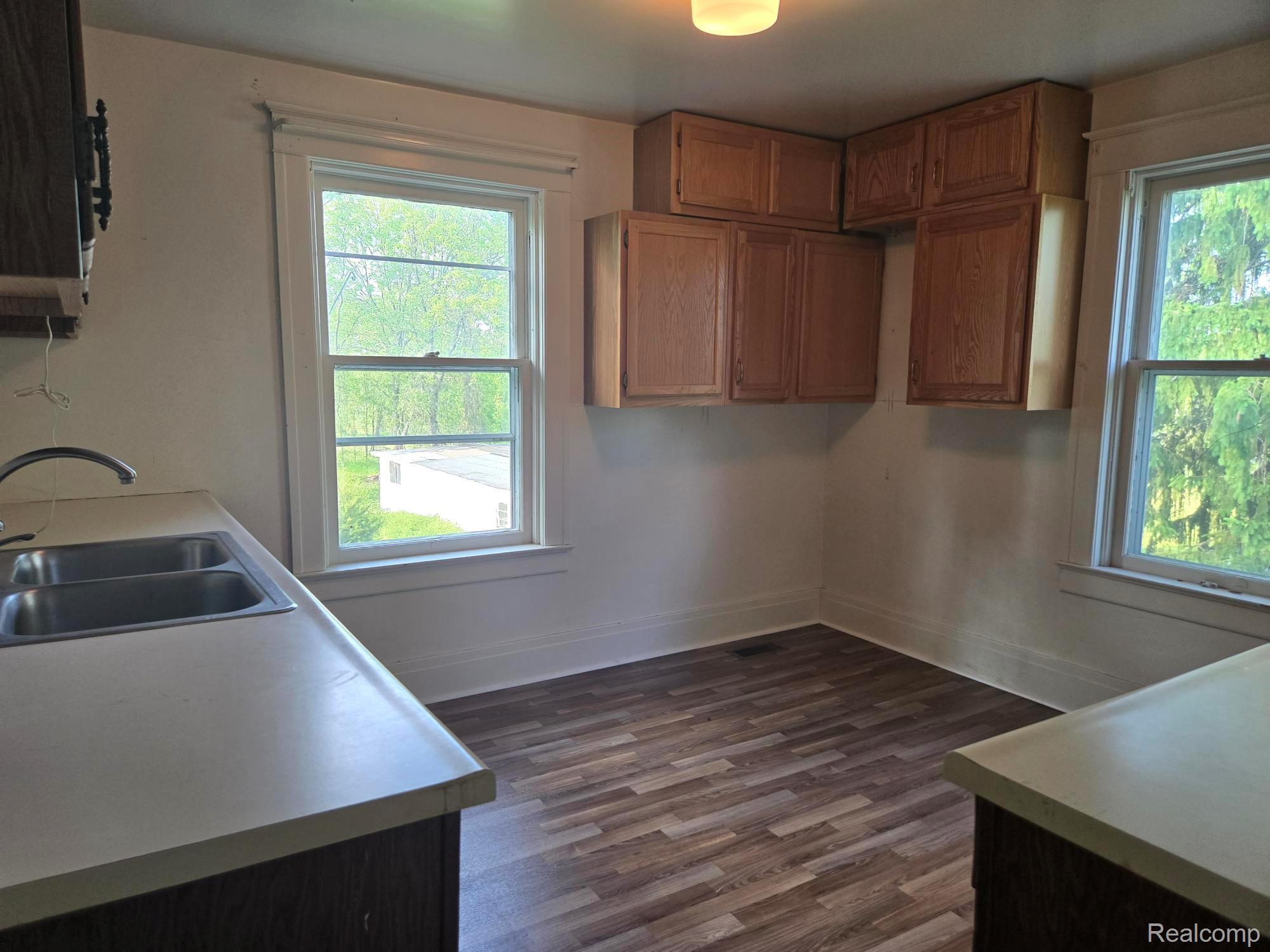 812 Academy Road Holly, MI 48442 - Photo 18 of 19 20260527_183519.jpg