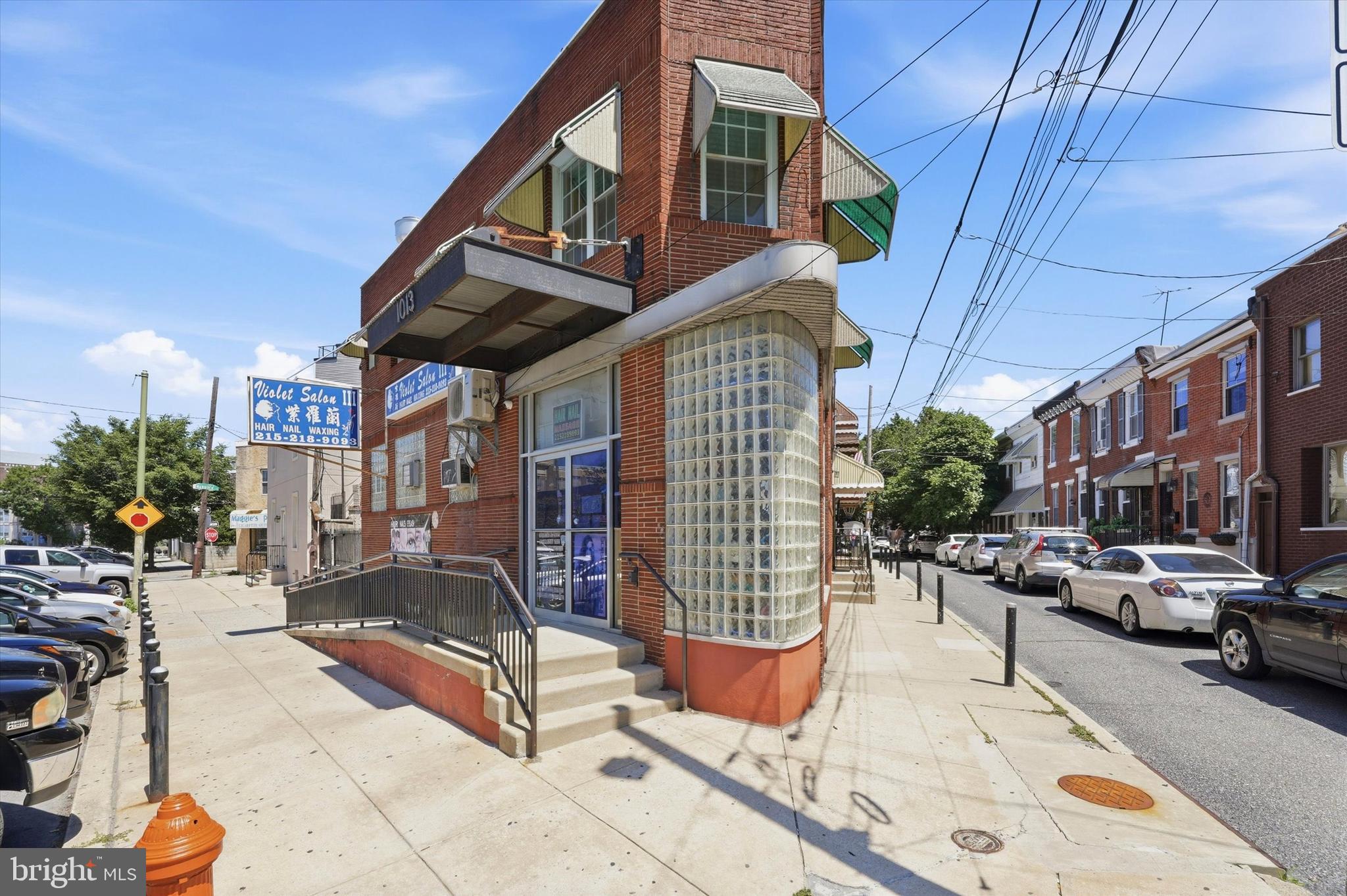 1013 Reed Street Philadelphia, PA 19147 - Photo 2 of 38 a view of a building with sitting area
