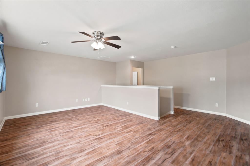177 Buffalo Ridge Road Newark, TX 76071 - Photo 9 of 40 Gallery Image 9
