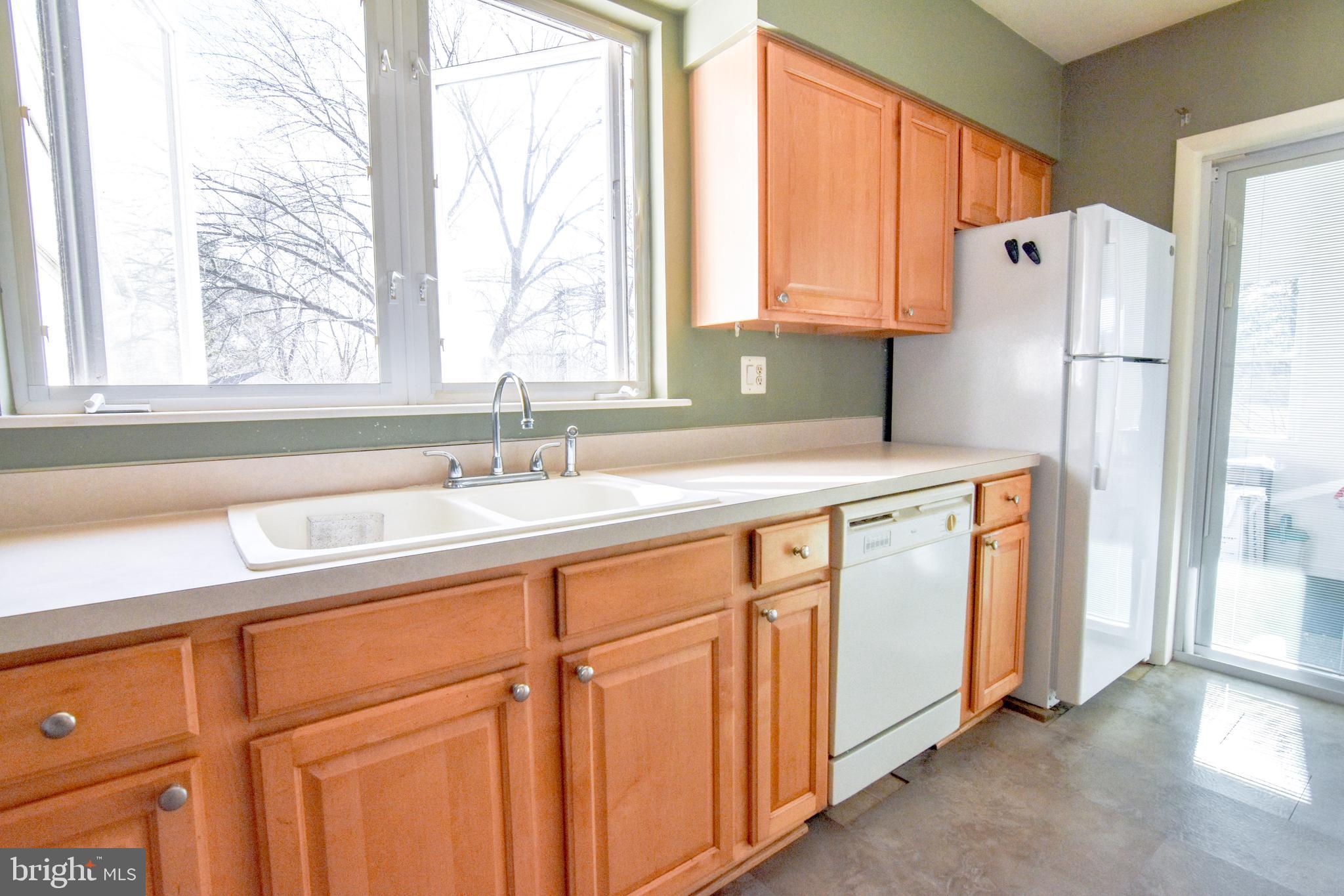 505 Armiger Road Huntingtown, MD 20639 - Photo 22 of 22 Double sinks and Plenty of counter space