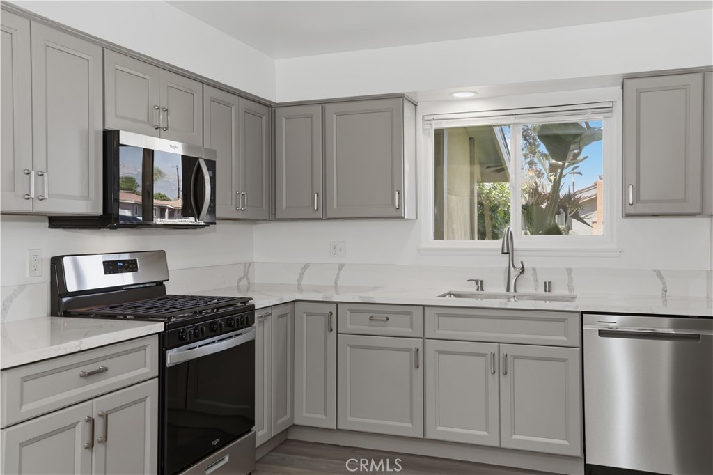 1375 North Chestnut Avenue Rialto, CA 92376 - Photo 16 of 45