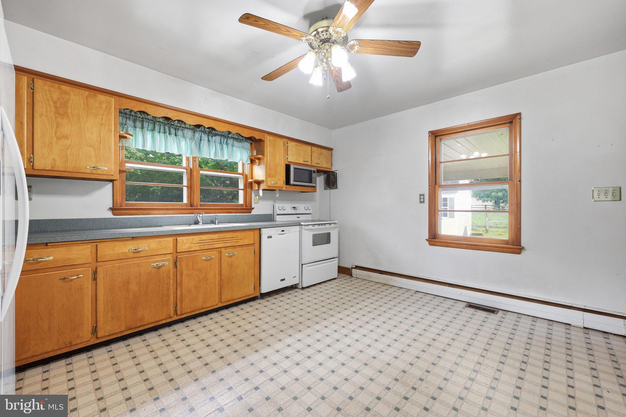 11703 Fingerboard Road Monrovia, MD 21770 - Photo 10 of 46 Kitchen