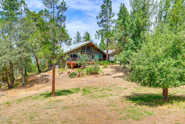 $490,000 | 238 Citadel Road, Trail, OR 97541