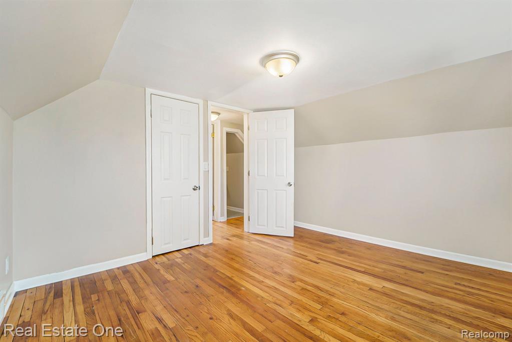 2106 John R Road Troy, MI 48083 - Photo 12 of 16
