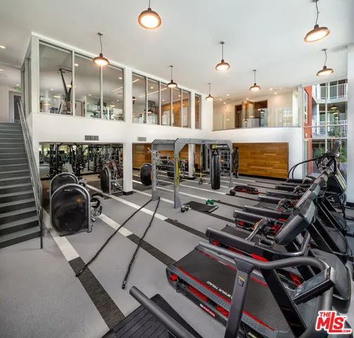 $2,245 | 750 South Oxford Avenue, Unit 440, Los Angeles, CA 90005