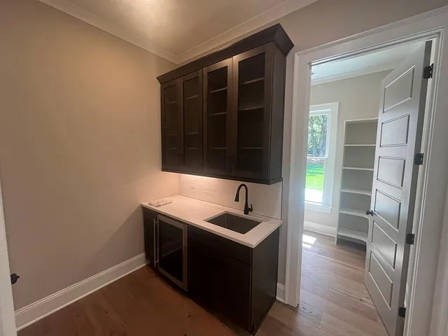 a view of an empty walk in closet