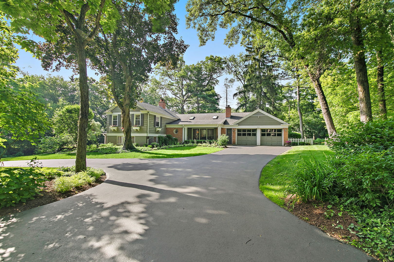 601 Brookside Road North Barrington, IL 60010 - Photo 2 of 38