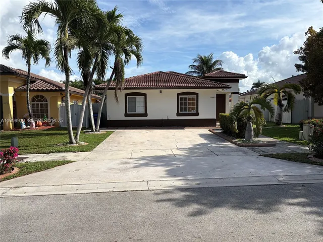 $3,500 | 19845 Northwest 78th Avenue, Unit 19845, Hialeah, FL 33015