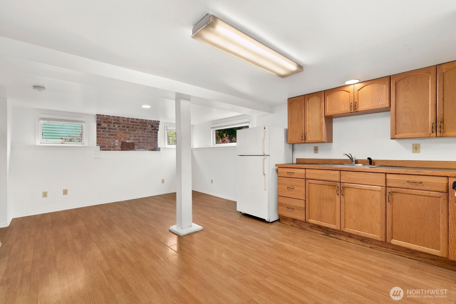 4052 44th Avenue Southwest Seattle, WA 98116 - Photo 21 of 38