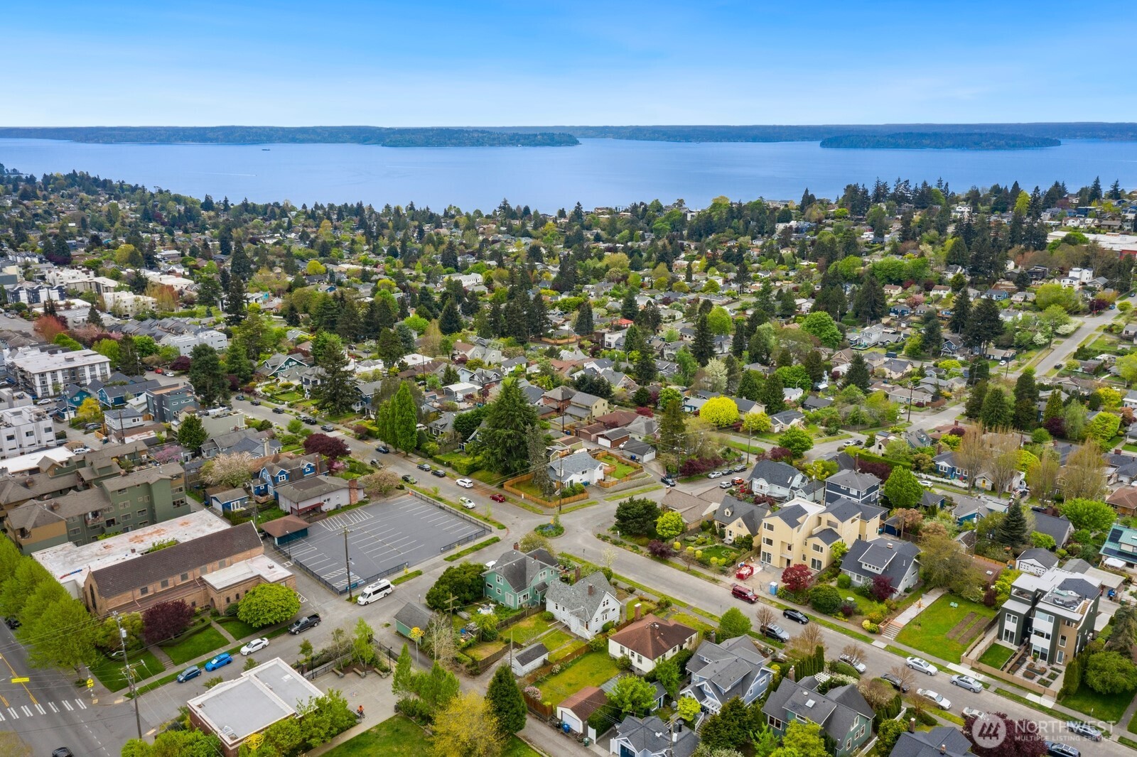 4052 44th Avenue Southwest Seattle, WA 98116 - Photo 34 of 38