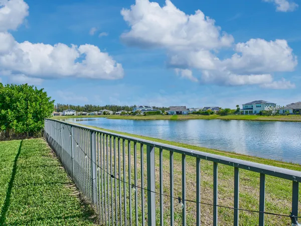 $3,750 | 15751 Goldfinch Circle, The Acreage, FL 33470
