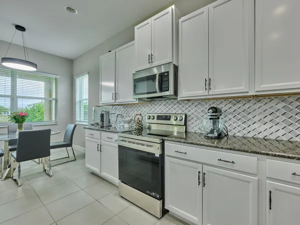 $3,750 | 15751 Goldfinch Circle, The Acreage, FL 33470