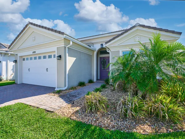$3,750 | 15751 Goldfinch Circle, The Acreage, FL 33470
