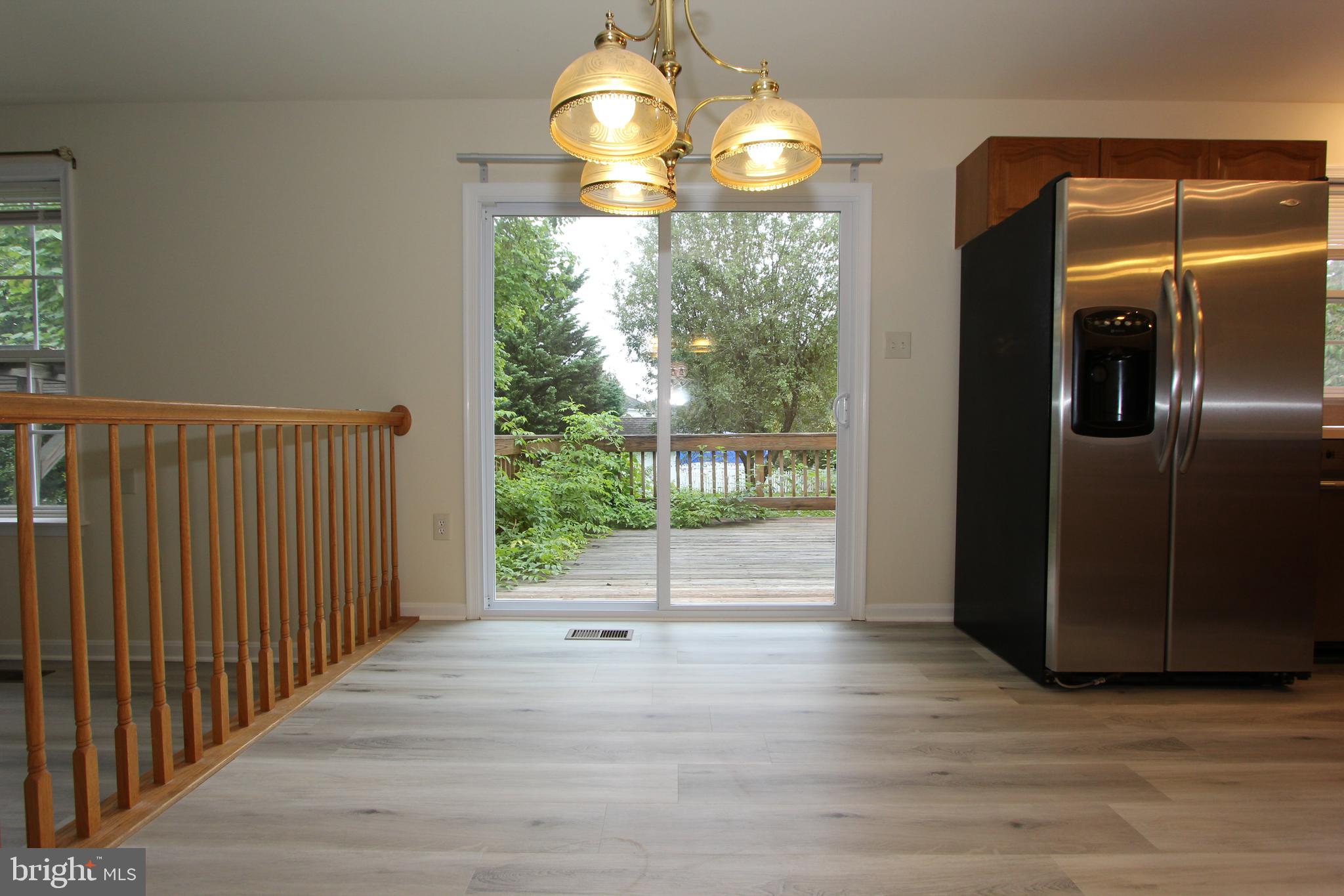 8301 Glen Heather Drive Frederick, MD 21702 - Photo 10 of 72 Casual dining area, view 3