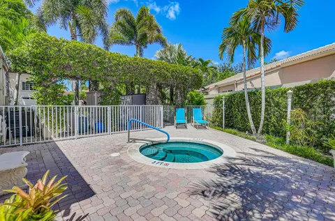 $724,900 | 76 Via Del Corso, Palm Beach Gardens, FL 33418