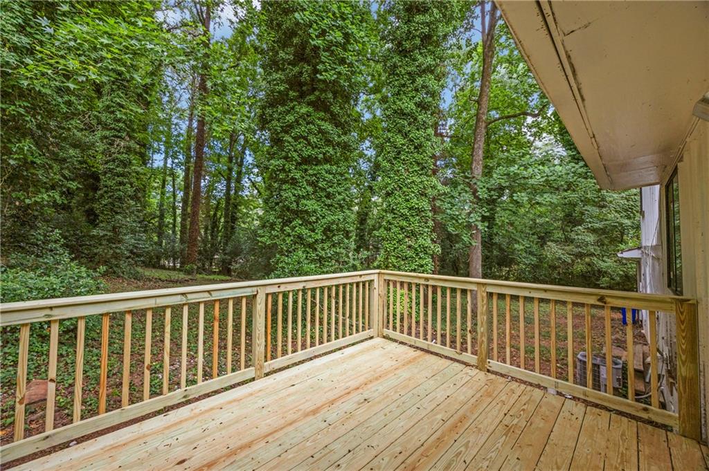 5809 Oakleaf Way Stone Mountain, GA 30087 - Photo 30 of 32 Gallery Image 30