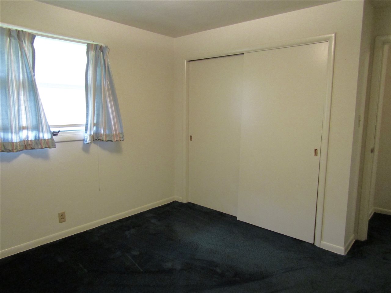 54651 Homeland Road Elkhart, IN 46514 - Photo 13 of 27 Gallery Image 13