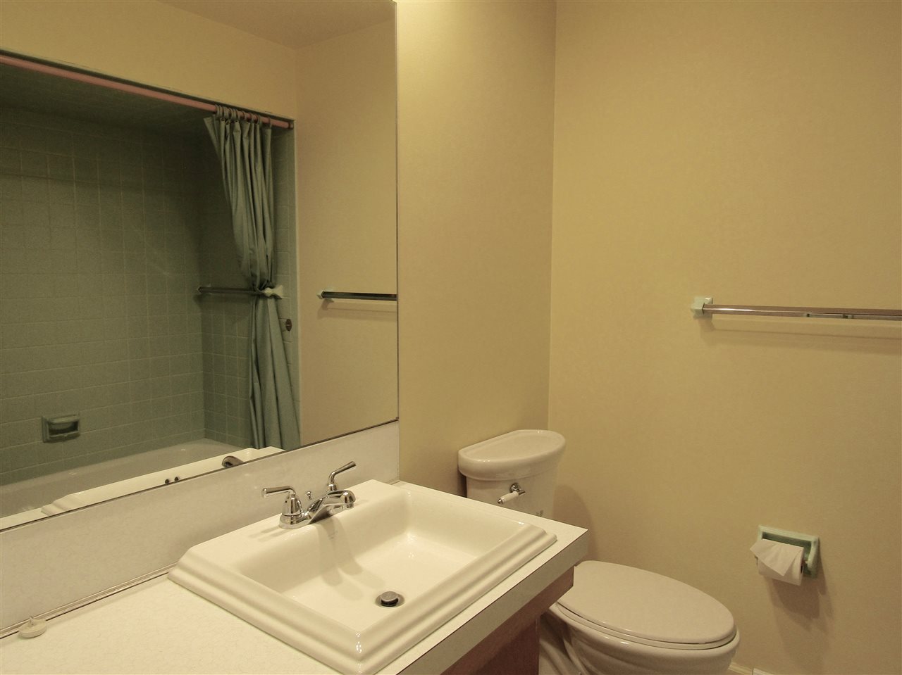 54651 Homeland Road Elkhart, IN 46514 - Photo 18 of 27 Gallery Image 18