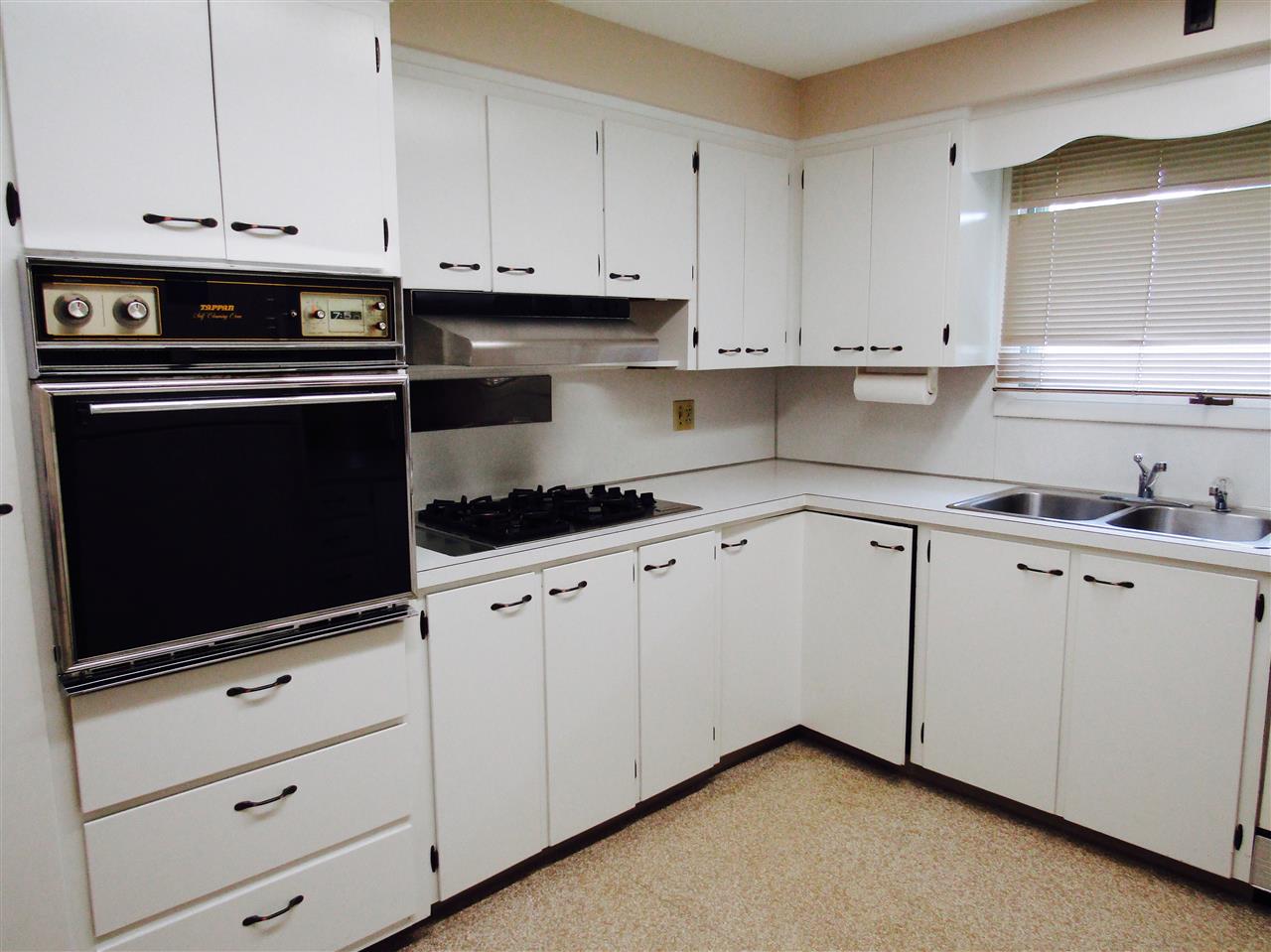 54651 Homeland Road Elkhart, IN 46514 - Photo 3 of 27 Gallery Image 3