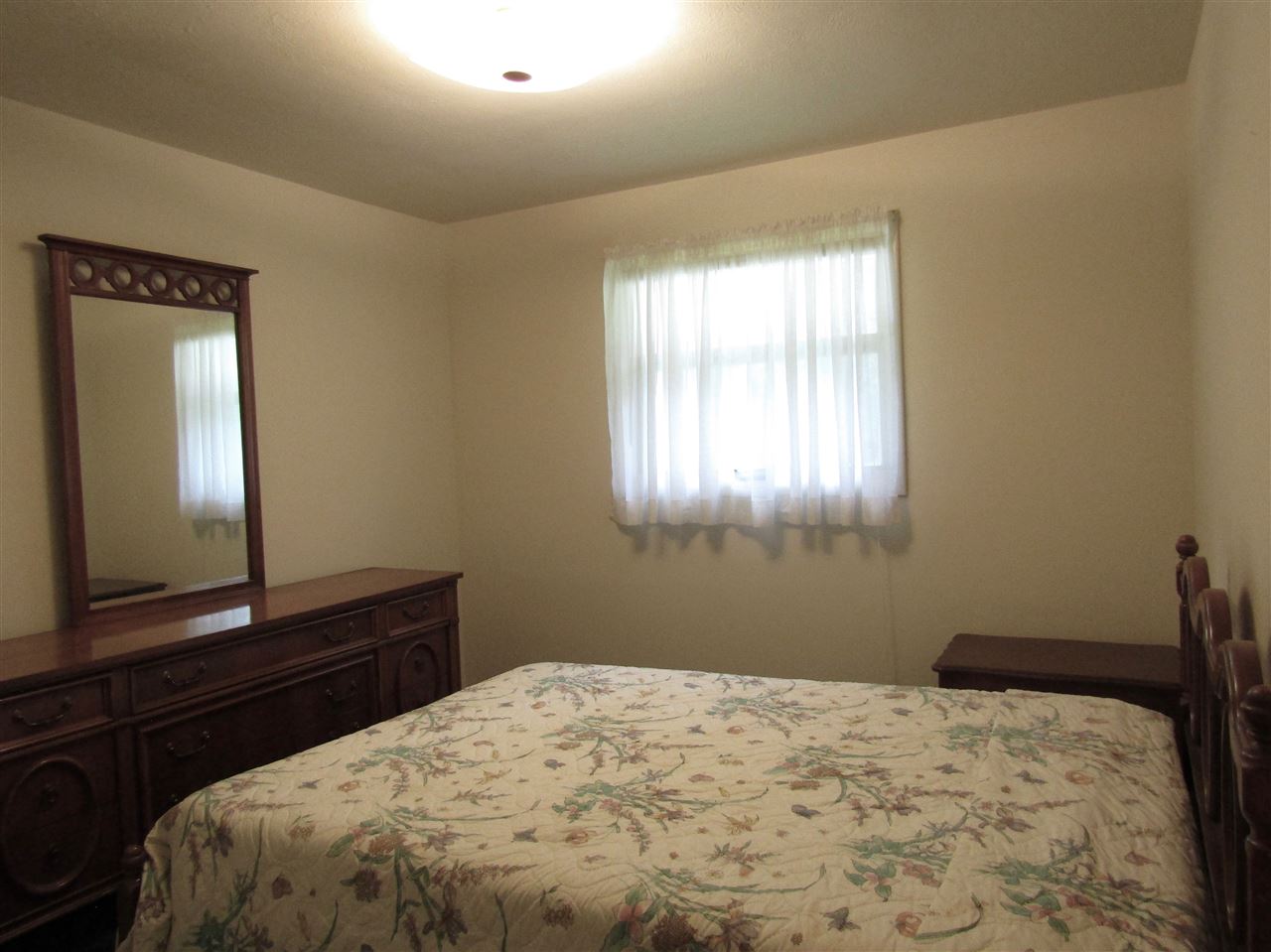 54651 Homeland Road Elkhart, IN 46514 - Photo 9 of 27 Gallery Image 9