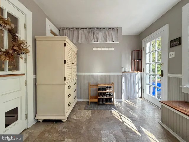 a view of a walk in closet