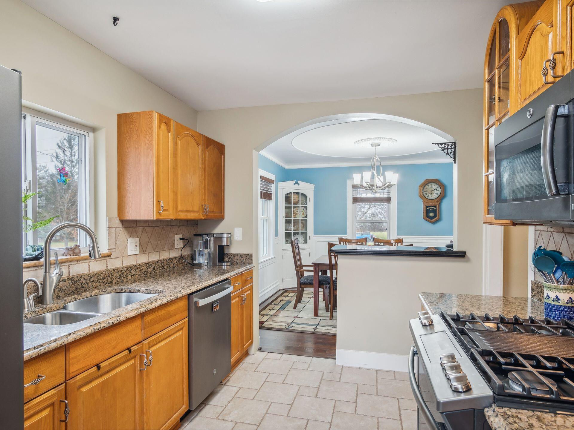 51130 Powell Road Plymouth, MI 48170 - Photo 11 of 42 15
