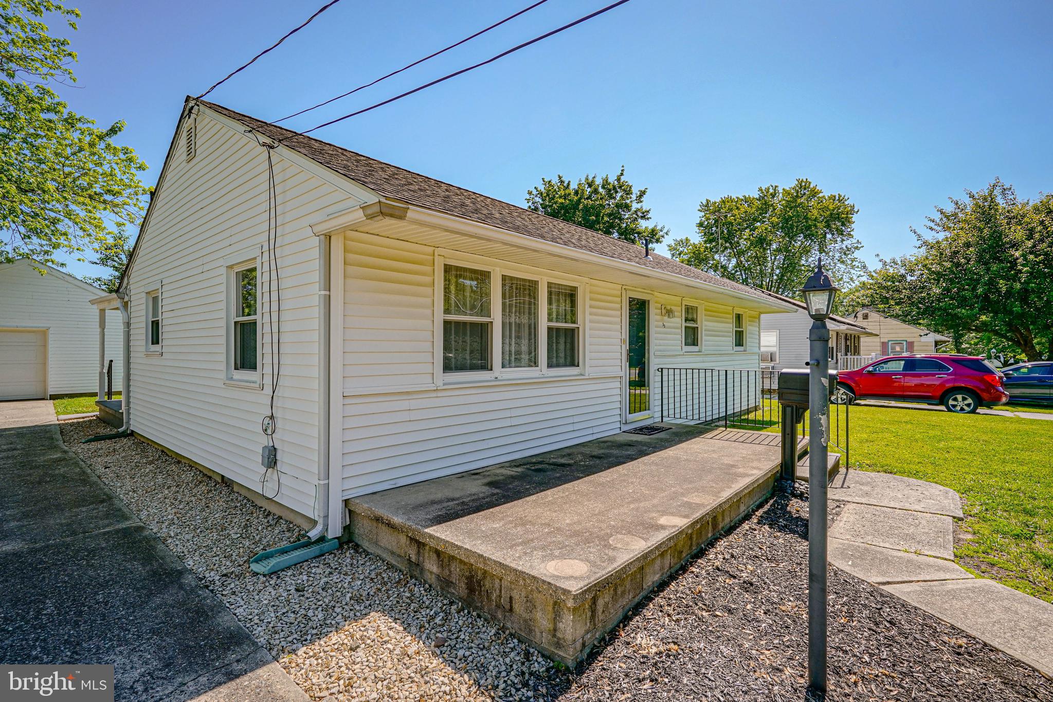 33 Mahoney Road Pennsville, NJ 08070 - Photo 2 of 10 Gallery Image 2