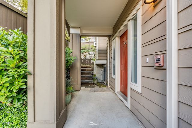 an empty room with window