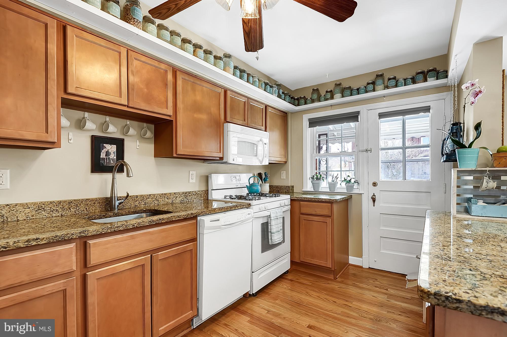 312 Greenlow Road Catonsville, MD 21228 - Photo 9 of 28 Kitchen