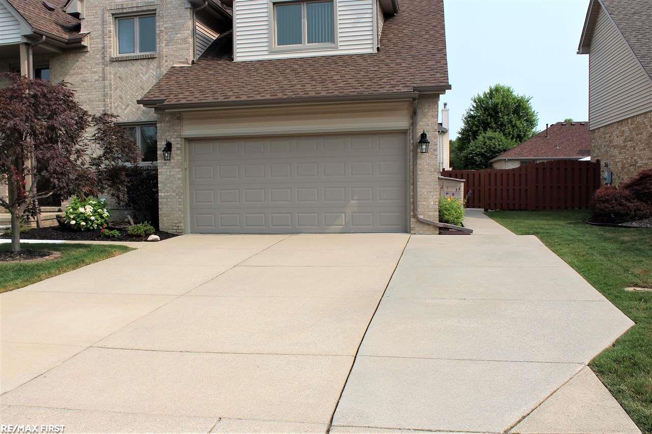 31147 Rothbury Way Chesterfield, MI 48047 - Photo 4 of 37