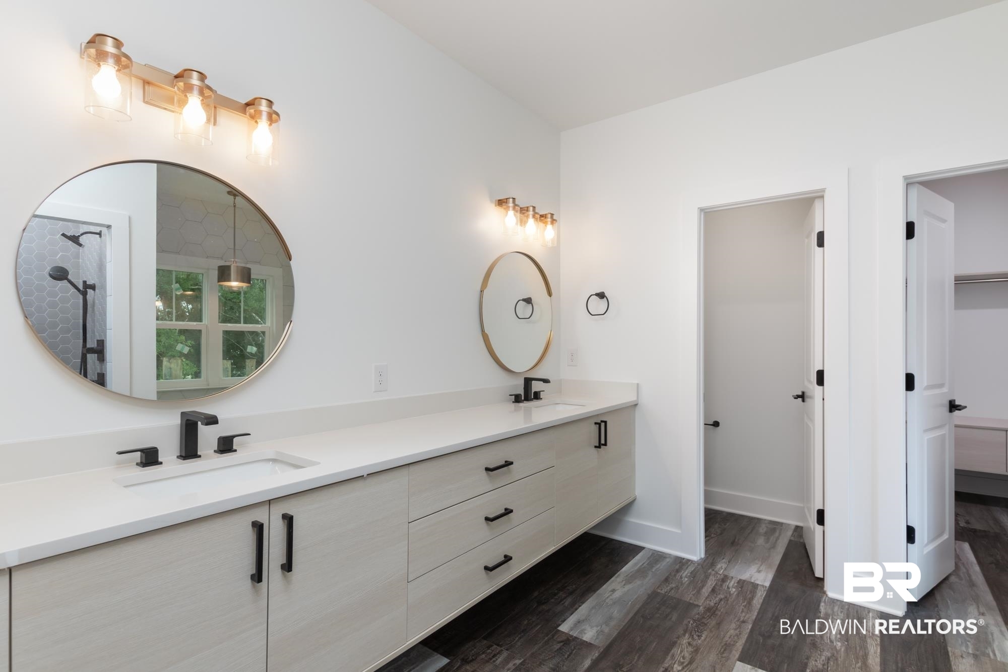 5303 Pine Road Orange Beach, AL 36561 - Photo 35 of 45 Master Bathroom