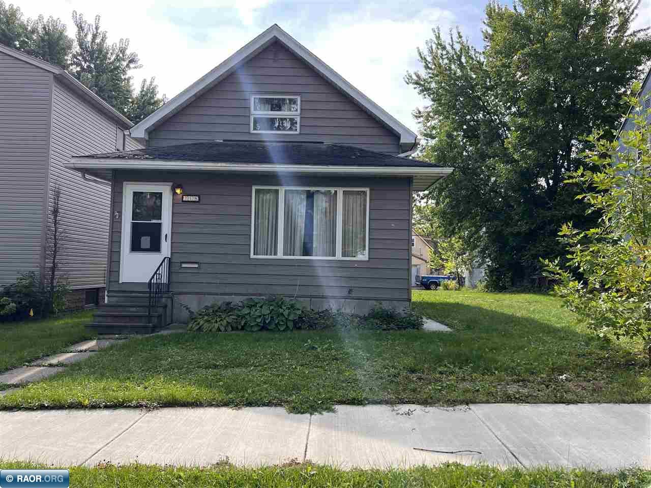 718 North 11th Avenue Virginia, MN 55792 - Photo 1 of 20