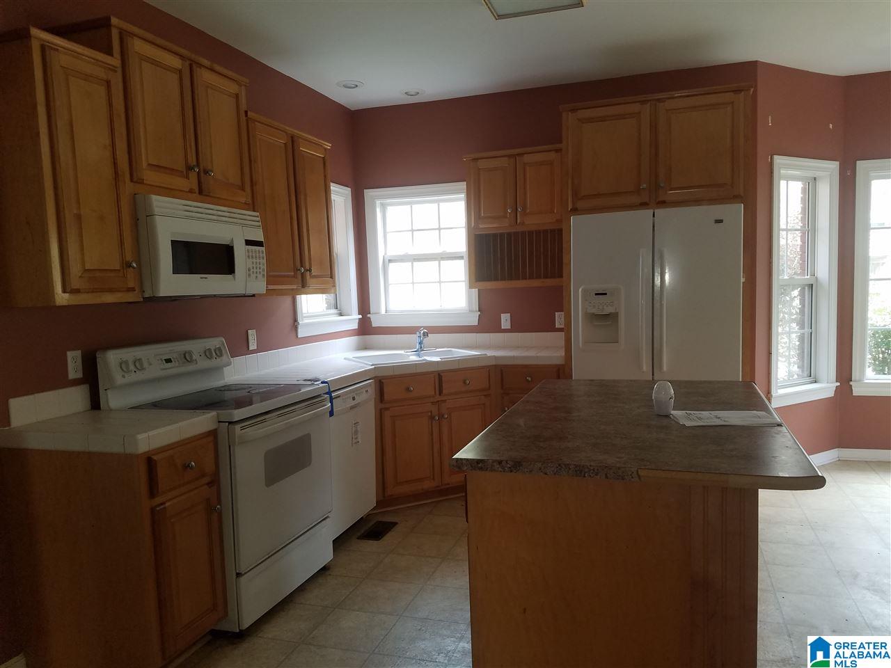 339 Chris Lane Winfield, AL 35594 - Photo 5 of 16