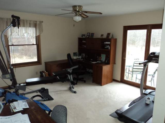 4901 Palms Road Casco, MI 48064 - Photo 7 of 21 31089896-7.JPG