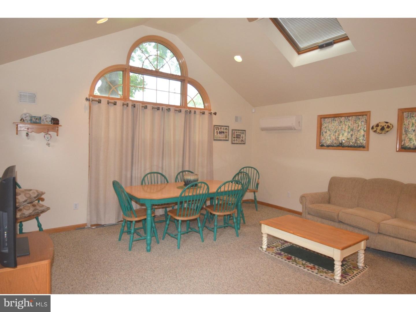 201 Valley Road Warminster, PA 18974 - Photo 5 of 22 Family Room