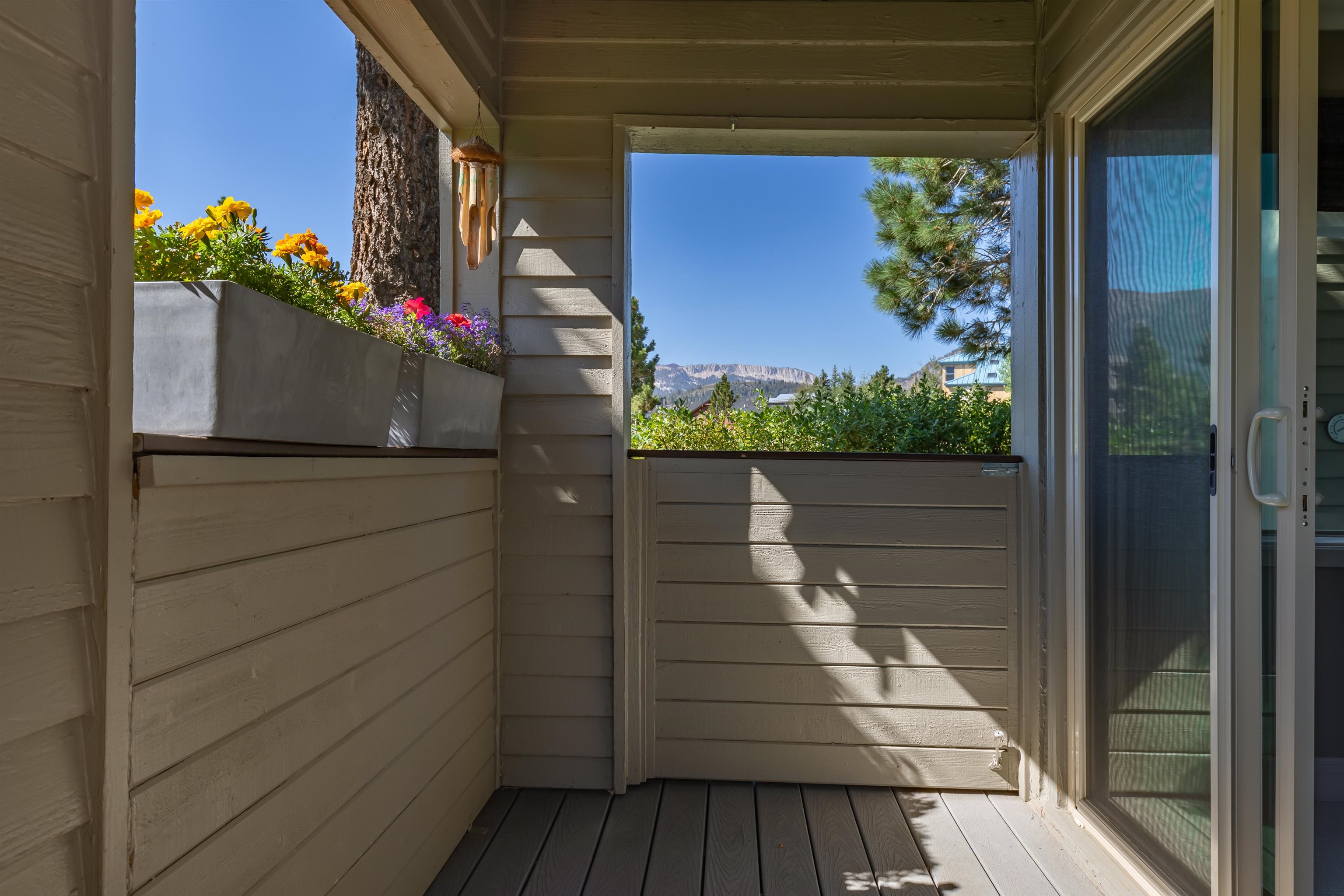 3600 Chateau Road, Unit 4 Mammoth Lakes, CA 93546 - Photo 31 of 42 Gallery Image 31