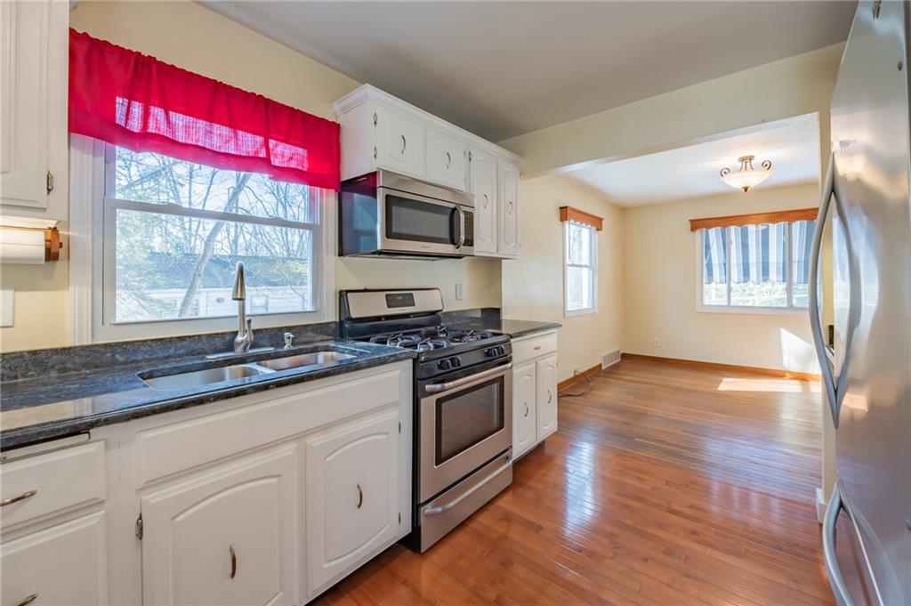 315 Washington Road North Versailles, PA 15137 - Photo 4 of 24