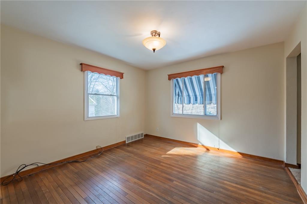 315 Washington Road North Versailles, PA 15137 - Photo 7 of 24