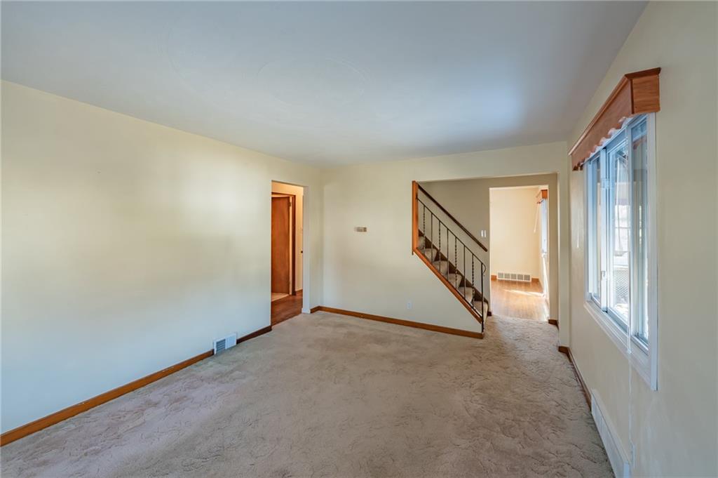 315 Washington Road North Versailles, PA 15137 - Photo 8 of 24