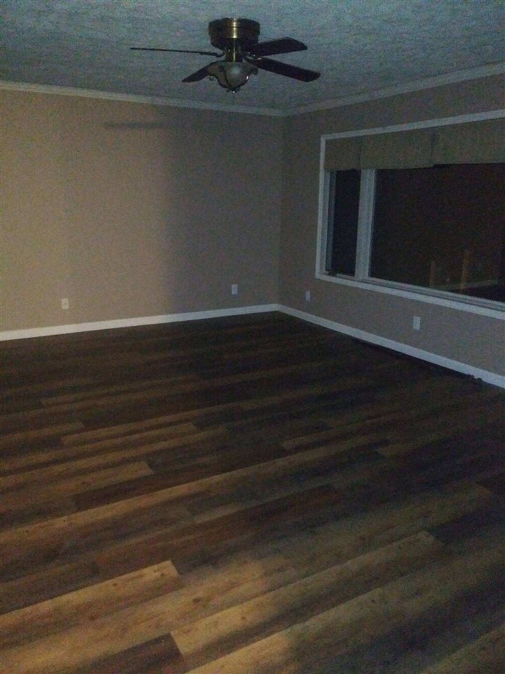 2565 West Long Lake Road Traverse City, MI 49685 - Photo 7 of 12 1869647-6.JPG