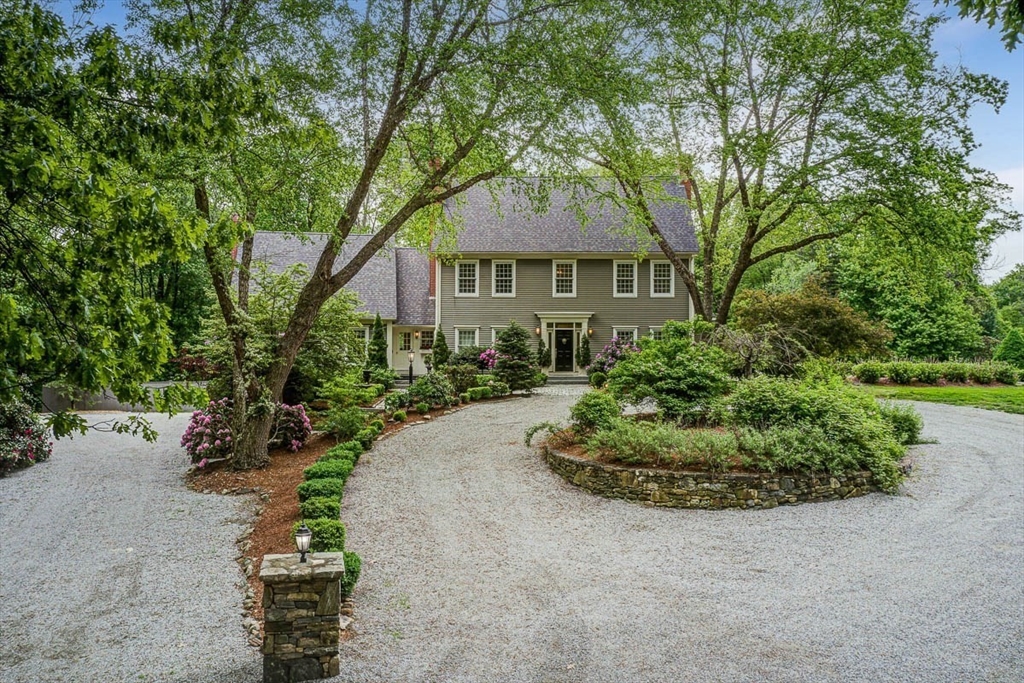 34 Merriam Lane Sutton, MA 01590 - Photo 1 of 42 Gallery Image 1