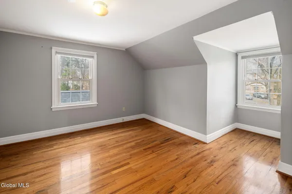 $369,900 | 2212 Niskayuna Drive, Niskayuna, NY 12309
