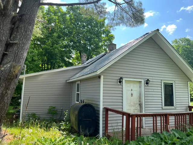 $73,150 | 700 Warren Hill Road, Palmyra, ME 04965