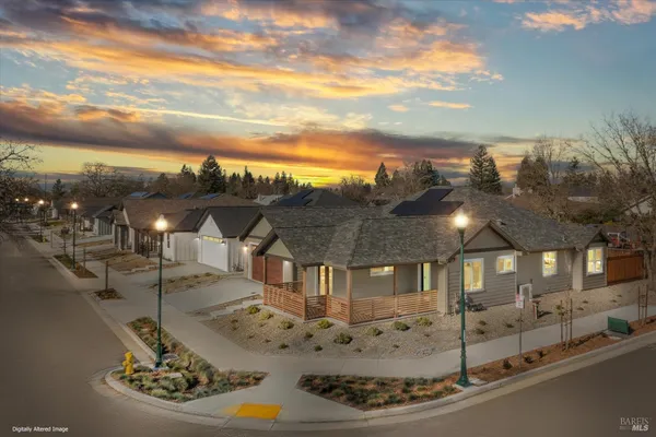 $1,265,000 | 101 Maywood Lane, Windsor, CA 95492