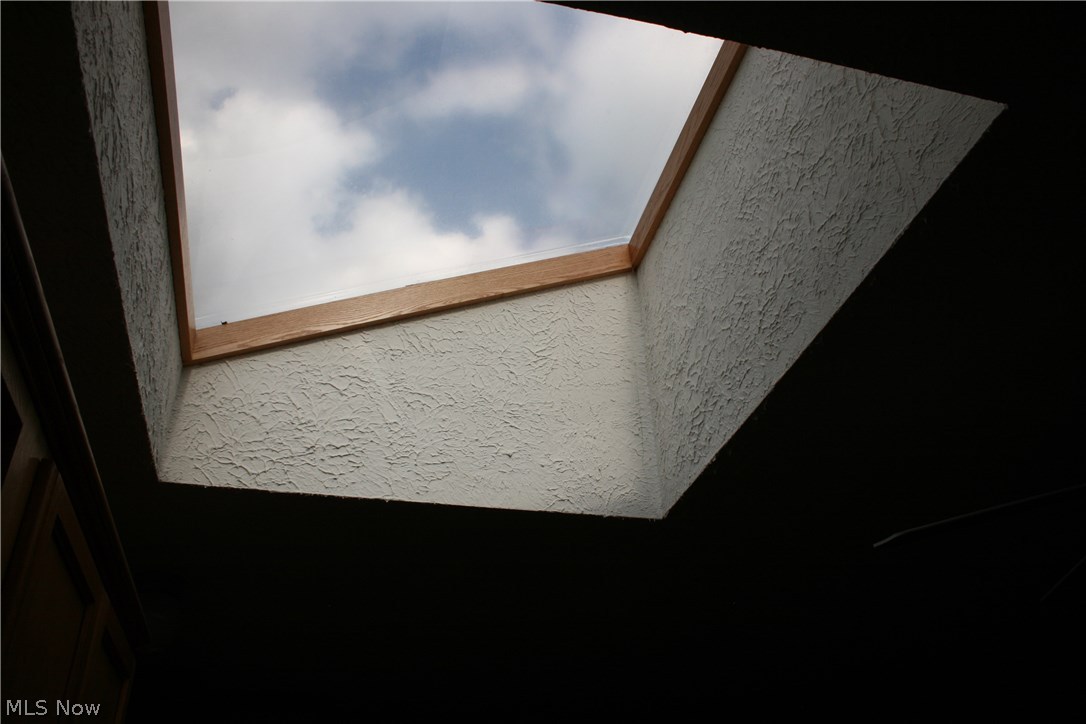 9315 Frazeysburg Road Dresden, OH 43821 - Photo 12 of 13 Skylight in the Kitchen!